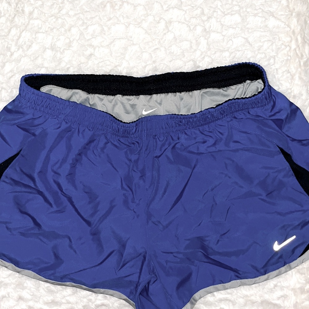 Nike shorts size medium blue gym shorts